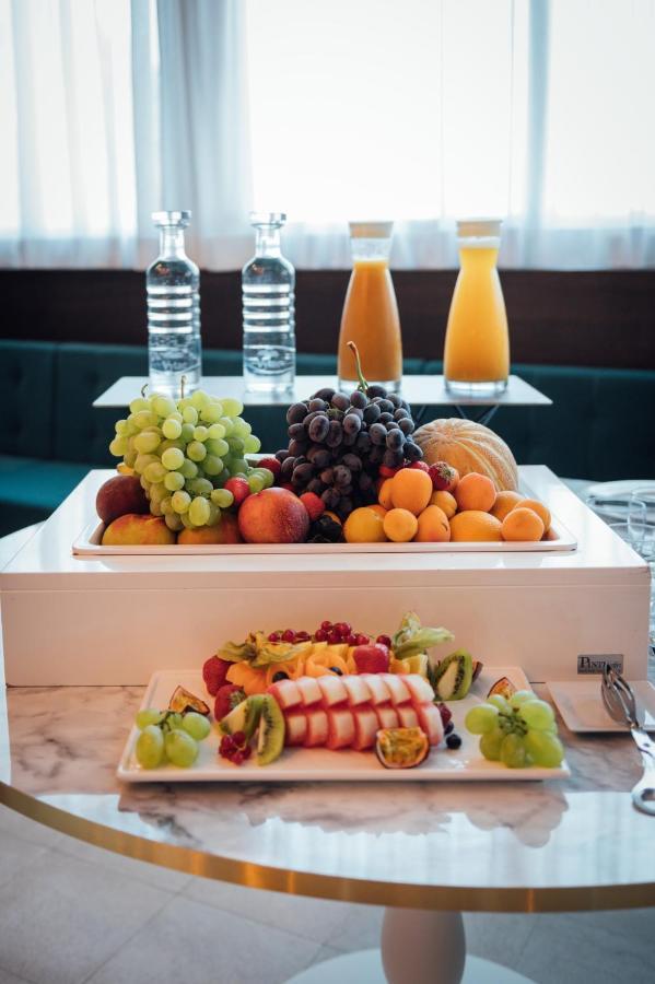 Vytae Spa & Resort Vallecorsa Ngoại thất bức ảnh