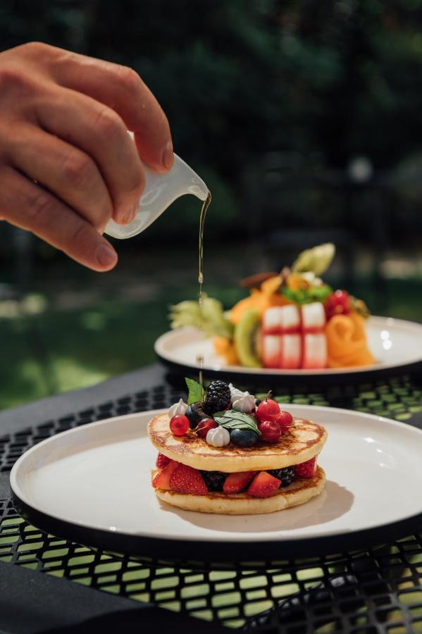 Vytae Spa & Resort Vallecorsa Ngoại thất bức ảnh